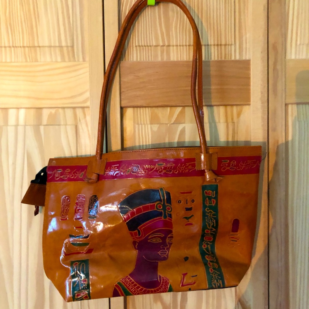 Genuine Leather Emily Ann purse w/ matching lipstick case. Egyptian decor